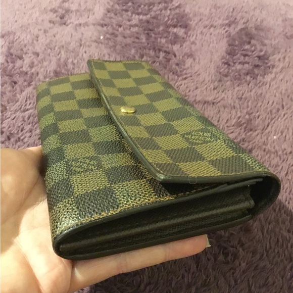 Authentic Louis Vuitton DAMIER large Wallet - Picture 7 of 16